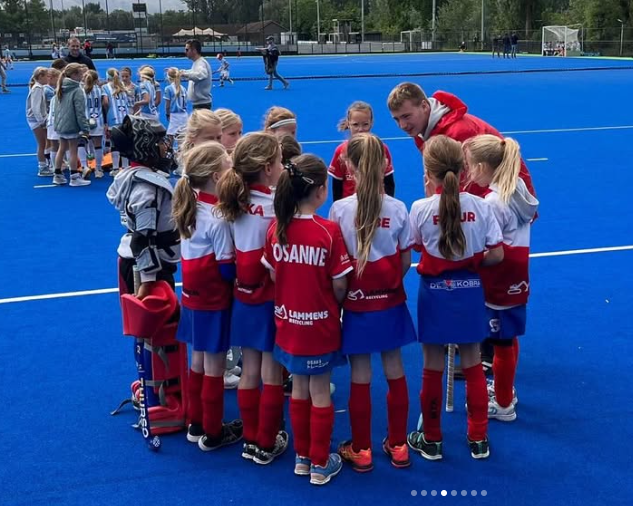 Meisjesteam overleg